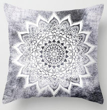 Load image into Gallery viewer, Bohemian Geometric Pillow Cover